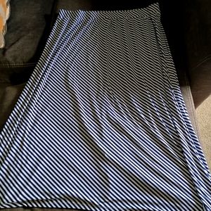 Ladies Plus Size Terra & Sky blue/white striped maxi skirt, size 3X